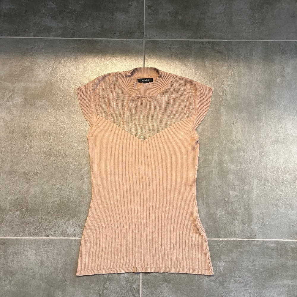 RW & Co Sleeveless Sweater